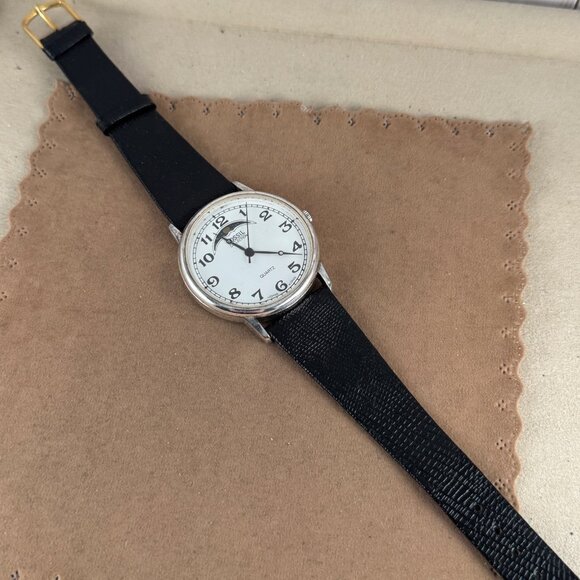 Vintage Fossil Club Collection Moon Phase Watch Silver Tone Bezel Black Strap - Picture 4 of 8
